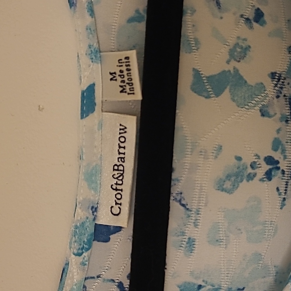 Croft & Barrow womens shirt medium - Picture 2 of 5